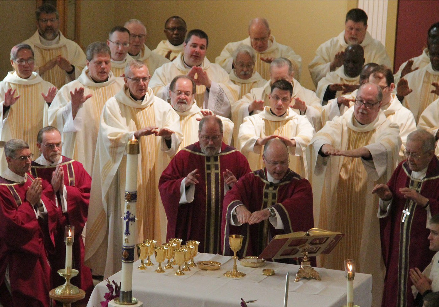 20191113 174434 Bishops,priestsofthisdioceseconcelebrateRequiemMassforallthosewhoministered 20191113 174434 Bishops,priestsofthisdioceseconcelebrateRequiemMassforallthosewhoministered